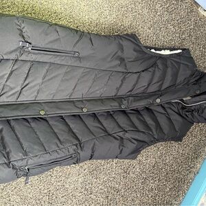 Eddie Bauer Women’s Black Quilted Puffer Vest